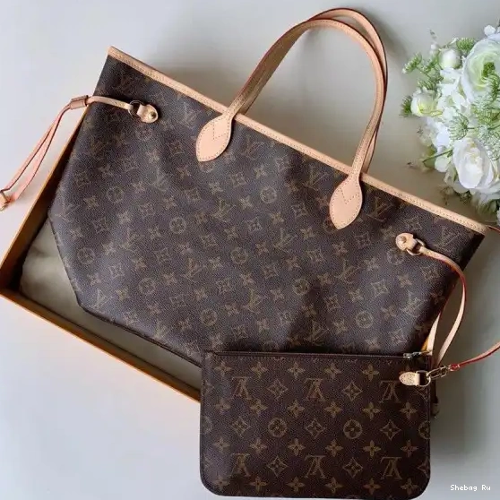 VUITTON MM NEVERFULL LOUIS 0517